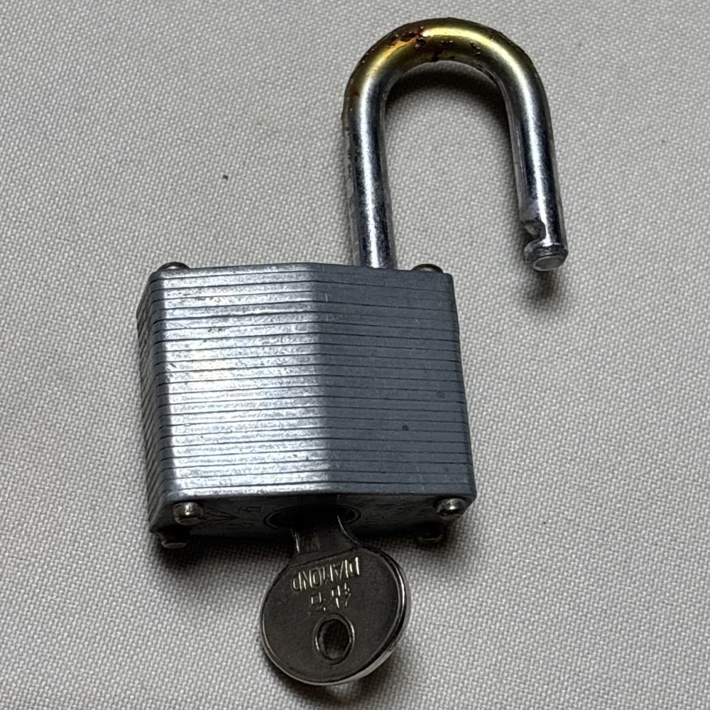 Vtg Diamond Lock Company Chrome Plated Padlock & Original Key